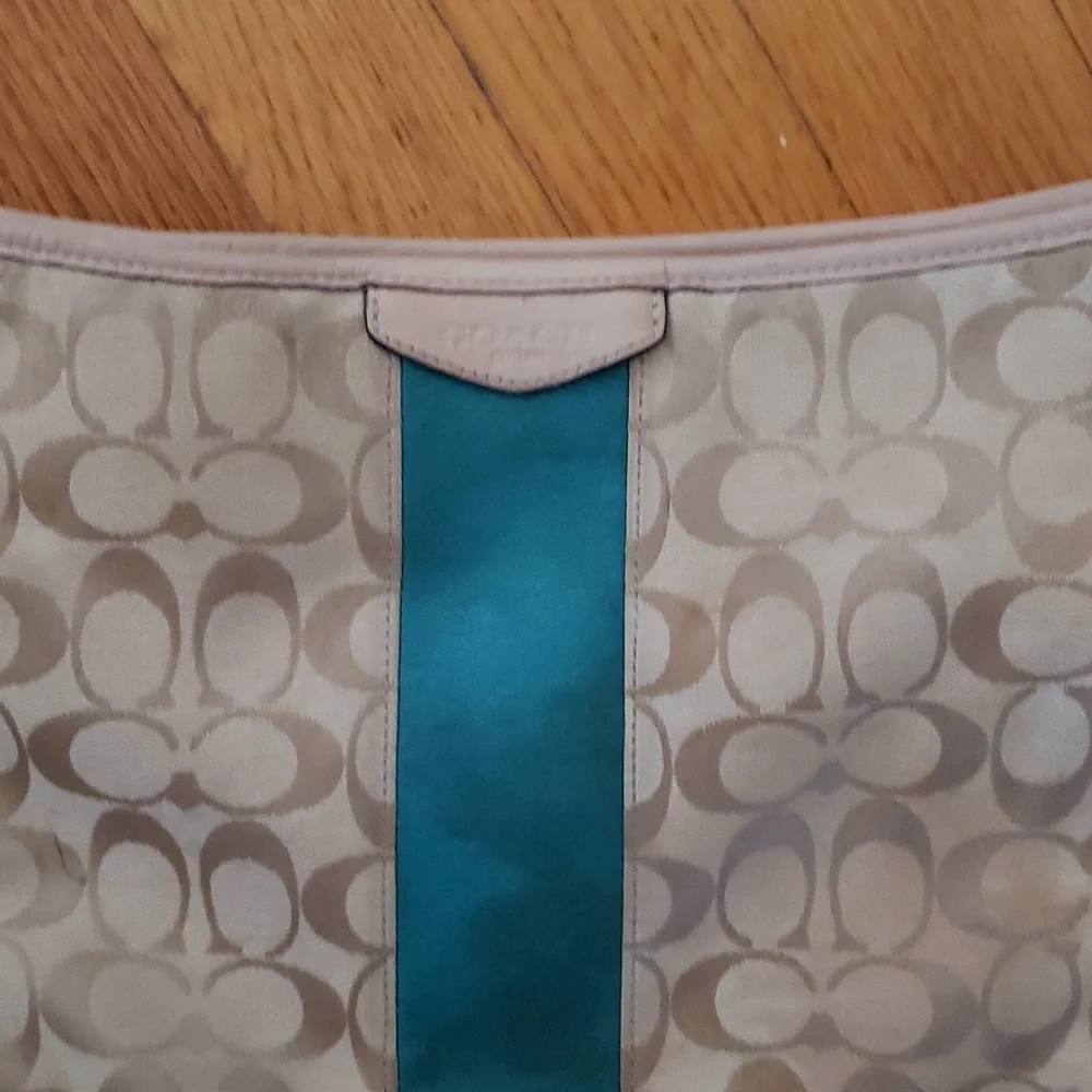 Authentic Coach Purse - Picture 3 of 4